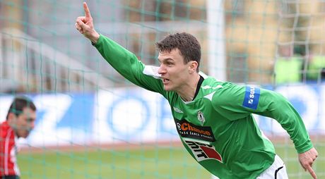 Vystílí jablonecký útoník Lafata, autor tí jarních ligových hattrick, svému mustvu postup do semifinále Ondráovka Cupu?