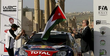 Sébastien Ogier na startu Jordánské rallye.