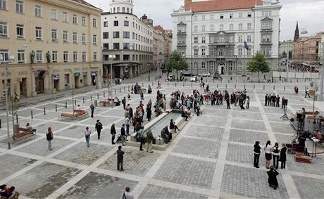 Nová podoba Moravského námstí v Brn prý obchodník odlákala zákazníky (ilustraní foto).