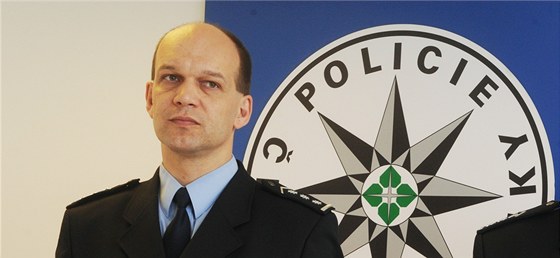 Nového editele praské policie Martina Vondráka uvedl do funkce policejní prezident Petr Lessy.