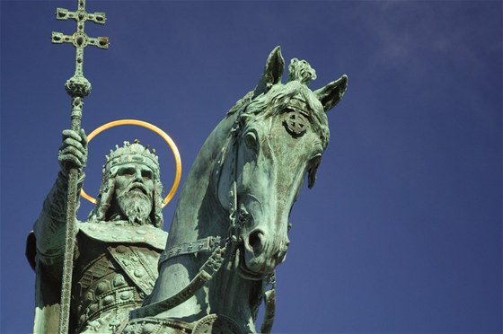 Budapeská socha svatého tpána I. Uherského, národního patrona Maarska.
