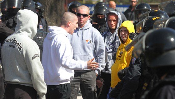 Fanouky Baníku bude doprovázet policie.