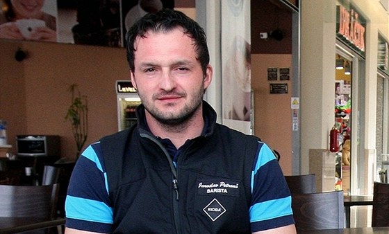 Jaroslav Petrou trpí po dvou tkých úrazech nesnesitelnými bolestmi. Rozhodl se proto pro dobrovolnou amputaci.