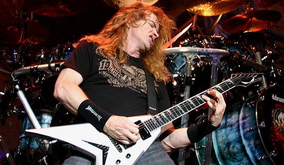 Dave Mustaine, frontman, kytarista a zpěvák skupiny Megadeth.
