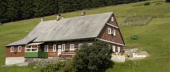 V esku klesá cena klasických chat. Ilustraní snímek