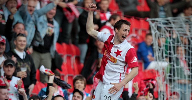 ZE SLAVIE DO BRNA A NYNÍ DO TEPLIC. Obránce Josef Kaufman se vrátil na sever �ech.