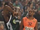 Romain Sato slav postup Panathinaikosu do semifinle Euroligy, v pozad smutn