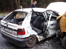 Pi srce osobnho vozu s dodvkou u Hornho Slavkova zemel spolujezdec.