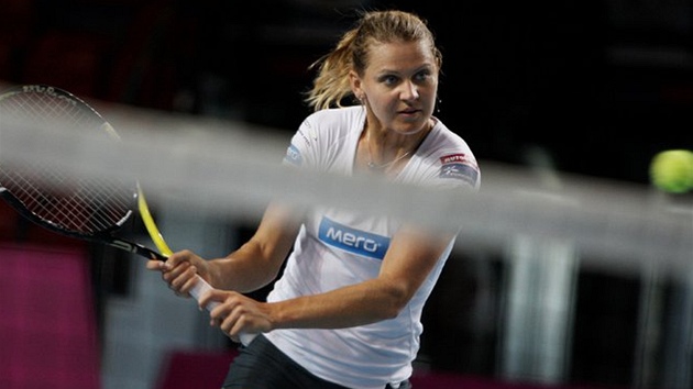 Barbora Záhlavová-Strýcová pi tréninku v djiti semifinále Fed Cupu.