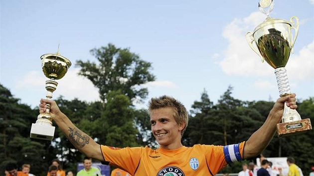 Radim Ne�as junior je�t� v dresu Mladé Boleslavi.