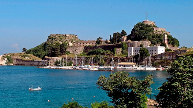 Pi návtv ostrova nevynechejte hlavní msto Kerkyra. 