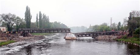 Most v Brandse nad Labem nahrad nov most.