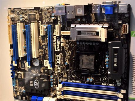 ASRock Z68 Extreme4