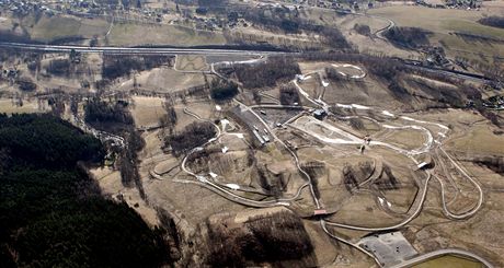 Liberec prodával pozemky pod cenou, ti politiky z ODS kvli tomu obvinila policie. Na snímku je pohled na areál ve Vesci.