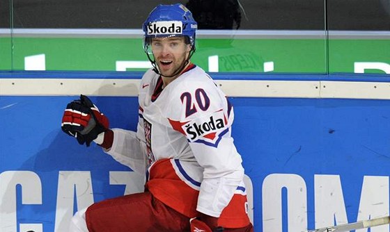 STŘELEC. Už v zápase s Kanadou, z něhož je tento snímek, Jakub Klepiš skóroval. Ve čtvrtfinále s Finskem vyrovnal na 1:1.