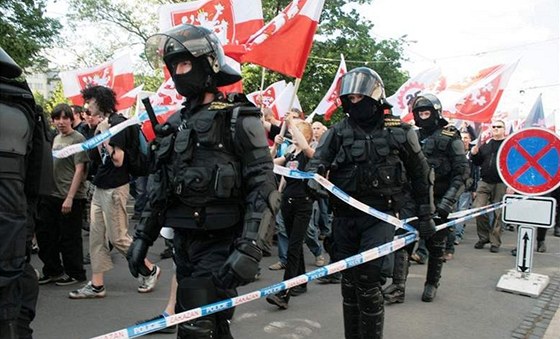 Na 1. máje se podle policie do Brna chystá na tyi sta radikál (ilustraní snímek z 1. kvtna 2009).