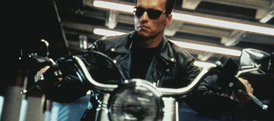 Arnold Schwarzenegger se vrací ve své nejslavnjí roli.