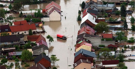 Troubky se staly symbolem katastrofálních povodní roku 1997 a výrazně byly zaplaveny také v květnu 2010 (na snímku). Účinná ochrana jim však dodnes chybí.