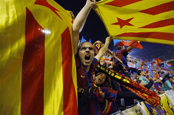 BARCA, DO TOHO! Fanouci podporují Messiho a spol. ve finále panlského poháru.