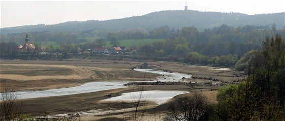 Vyputná pehrada Skalka.