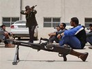Výcvik libyjských rebel v Benghází (26. dubna 2011)