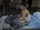 Desetileté dít evakuované po moi z obléhané Misuráty (27. dubna 2011)