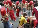 Filipínci ve vesnici San Fernando si pipomínají Velikonoce i sebebiováním (21. dubna 2011)