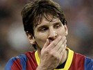 HVZDA BARCELONY. Lionel Messi ale ví, e semifinále Ligy mistr ádná zívaka nebude.