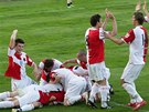 Fotbalisté tetiligové Hanácké Slavie Kromí se radují z postupu do semifinále domácího poháru.