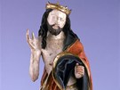 Tém metrová polychromovaná devná socha Krista Vítzného z mohelnického kostela svatého Tomáe z Canterbury.