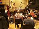 Z nahrávání hudby k filmu Lidice ve studiu Smeky