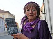 Německá spisovatelka Herma Kennelová napsala knihu o vzorné obci SS Kamenné.