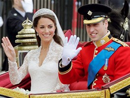 Kate Middletonová a princ William (29. dubna 2011)