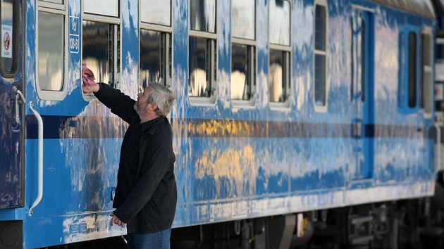 �eské dráhy p�edstavily v Jihlav� sedm opravených patrových voz�, které se za�adí do provozu na krajských vlakových linkách.