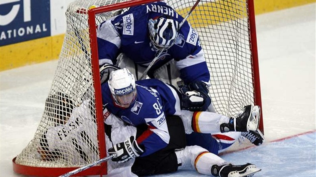 Momentka z hokejového zápasu Francie - Německo na MS 2010