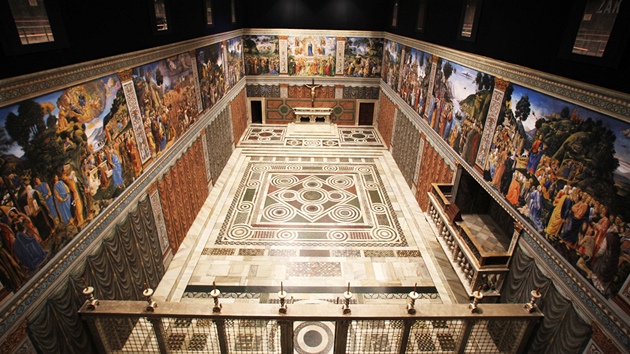 Kulisy Sixtinské kaple v ateliérech na praském Barrandov pro seriál Borgia.