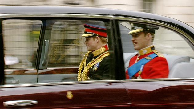 Westminster Abbey je místem, kde se u uskutenilo patnáct královských svateb. William a Kate si tisíc let staré opatství vybrali pro jeho nádheru, bohatou historii a navzdory jeho rozlehlosti i pro relativn intimní atmosféru ped oltáem.