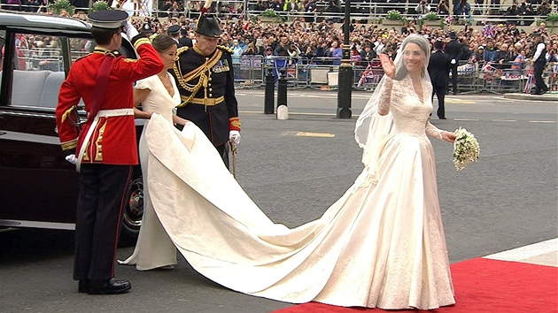 Kate Middletonová ve Westminsterském opatství. (29. dubna 2011)