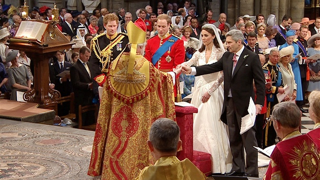 Krlovsk svatba Kate Middletonov a prince Williama ve Westminsterskm opatstv. (29. dubna 2011)