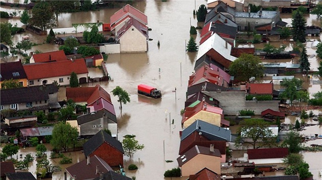 Záplavy z letadla - Troubky (18. května 2010)