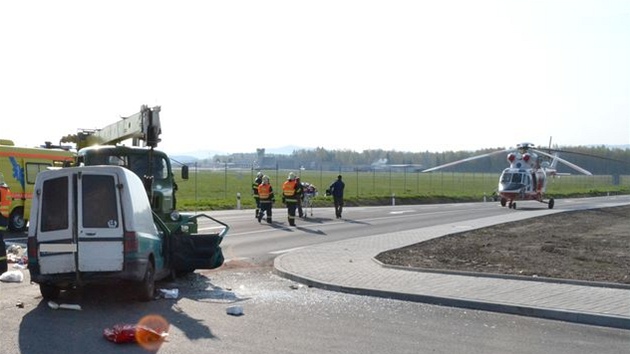 Nehoda u karlovarského letit v Olových Vratech.