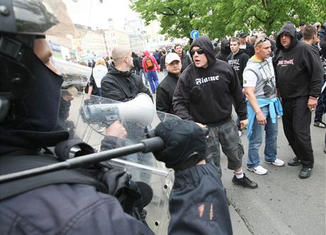 Prvomájový pochod pravicových extremist Brnem v roce 2011 (Ilustraní snímek)