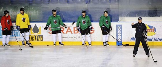 MARNÝ TRÉNINK. Hokejisté Lva se pipravovali na led na sezonu v KHL pod vedením trenéra Radima Rulíka. Te mohou vichni balit.