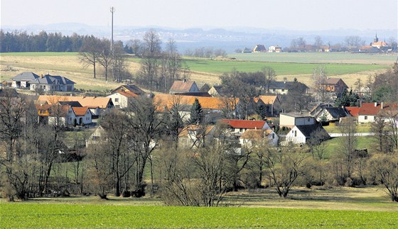 Sedleko u Sobslav. Vesnika, které se nebývale daí. 