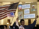 Ameriané slaví zabití Usámy bin Ládina (2. kvtna 2011)