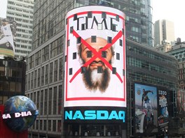 Reklama v New Yorku na zvltn vydn magazinu Time (3. kvtna 2011)
