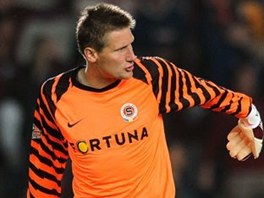 Daniel Zítka v posledních zápasech v brance Sparty zaskakuje za zran�nou...