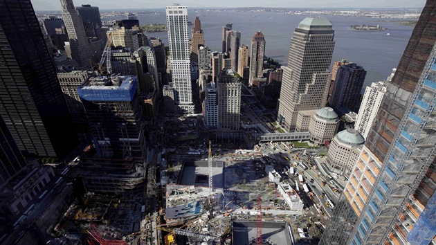 Pohled na Ground Zero (5. kvtna 2011)