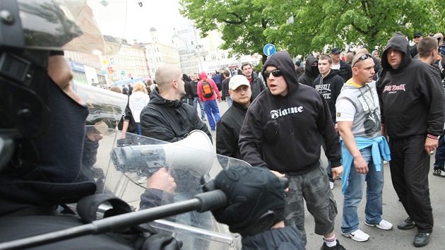 Prvomájový pochod pravicových extremist� Brnem (1. kv�tna 2011).