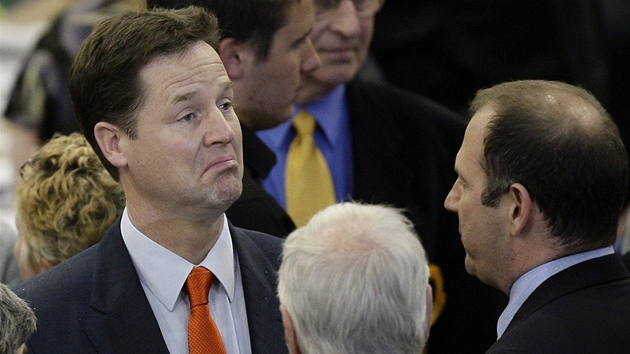 Nick Clegg po zve�ejejn�ní prvních volebních výsledk� (7. kv�tna 2010)
